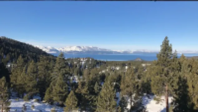 Skiers and sunset lovers