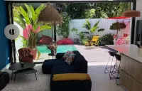 Maison Avec Piscine Proche du Parc Bordelais