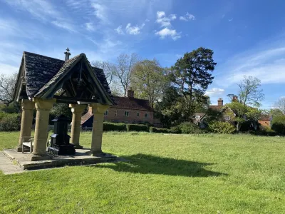 Stunning Modern Styled Studio Apartment in the Surrey Hills AONB Hotels near Dorking Deepdene