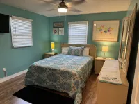 Pet-friendly home in Palestine with Fenced Yard!Weekly and monthly discounts! Отели в г. Крофорд