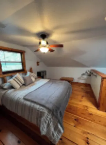 Cozy cabin all new everything.