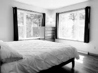 Take in Lake Superior breathtaking views! Centrally located with a Sauna