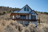 Secluded Capitol Reef Retreat