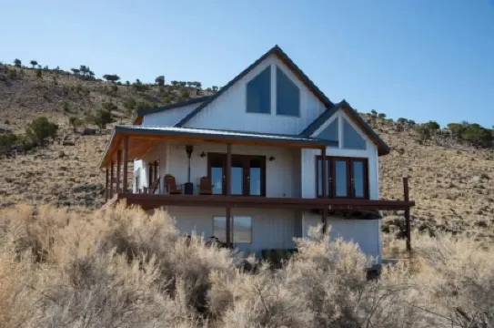 Secluded Capitol Reef Retreat