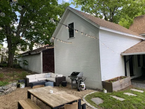 Meredith Charmer-walk to lake, town, shops, & boat launch Hotels in Meredith