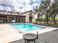 Welcome to Little Blanco! Bonus: Free Golf During Your Stay! Hotels in Concan