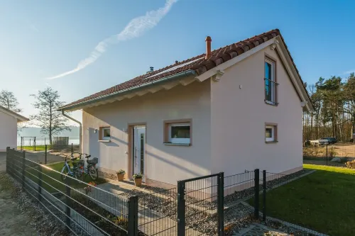 Vacation home-lake-sauna-fireplace-5 stars-102m² for 4 persons
