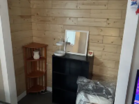 The Black House - 3 Beds - 2 Bed Rooms - ~ Close to Snowmobile Trail! Hotels in Baraga County