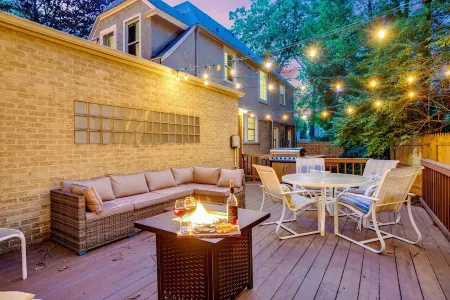 Discover university charm. Your 4-bedroom retreat, an 8-min drive to Notre Dame.