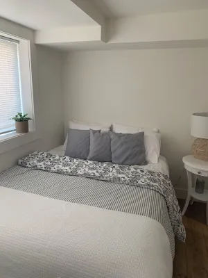 Beautiful Modern Grand Haven Getaway across from the Beach!