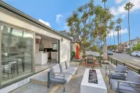 Luxury 2 Bed w/ Huge Sun Deck, A/C, fast WiFi, 10 minute walk to Beach