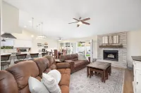 Spacious Retreat Home w/ Pool - Minutes to Downtown Gilbert