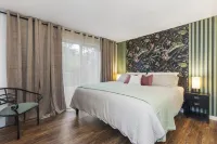 Luxury Living-Kirkland: Stylish Home - Prime Spot! Các khách sạn gần Totem Lake West Self Storage