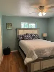 Lake life at it's best - 4Bedroom/2.5Bathroom house