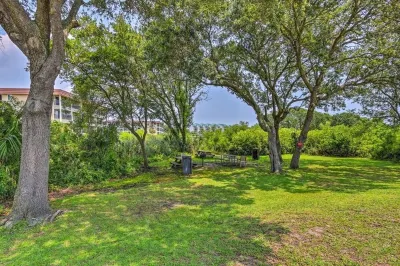 The Admiral's Roost ~ Steps to the beach and pool. Perfect for couples