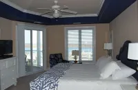 Sunset Bay Villa 210-Downtown Waterfront Sunsets