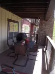 3 Bed/Bath Updated Condo 50 Steps to Main Lift w/30-Foot Balcony Facing Ski Runs