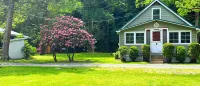 Creekside Cottage Next to Knoebels Amusement Resort. Large Yard, Fire Pit, Patio Các khách sạn gần Red Deer at Rolling Hills Farm