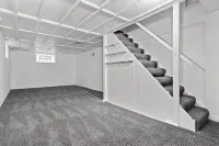 Whole House in Bay View + Fenced-in Yard + Parking