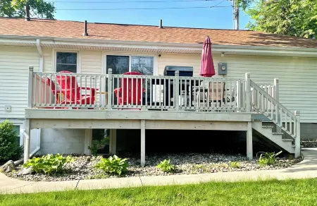 Tranquil Home in Beautiful Setting