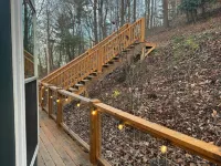 Windsong yurt, in the treetops, hottub on the top deck, pet friendly, stargazing Hotels in Piper Gap