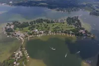LAKE FRONT COTTAGE ON IYOPAWA ISLAND GOLF COURSE