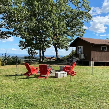 Big  Medicine  Ranch - Rustic Sunrise Cabin - Catskills