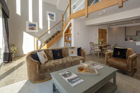 Stylish one Bedroom Country Steading