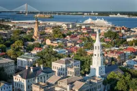 Unique Zen Tiny House 2 mi to Beach ~ Free Bikes! Minutes to Historic Charleston - Country Houses