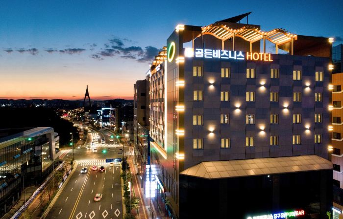Golden Business Hotel