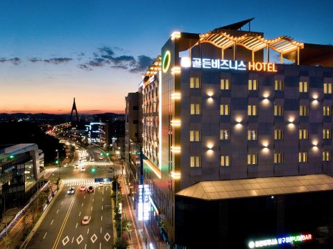 Golden Business Hotel