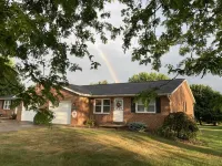 The Kidron Quilter's Home, relax in Amish country with the locals - 3-Star