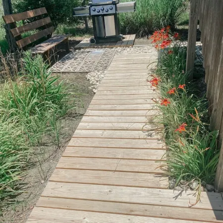 A Jolly Boat-A FEW STEPS TO BEACH-ocean side Corolla. Perfect for families!