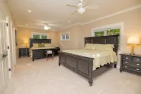 #1 Lkg Family Retreat- Heated Pool, Golf Range, Firepit & Bocce, New 200HP Boat!