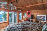 Amenity-Packed Waterfront Island Retreat