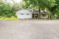 New Braunfels Gruene River Front Property Hotel dekat Guadalupe River