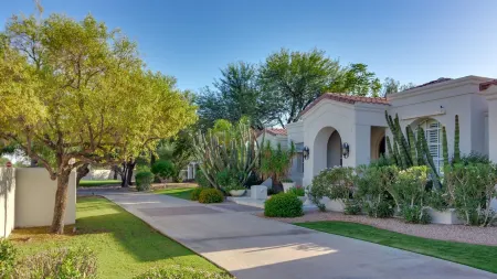 Paradise Valley Estate With Pool, Game Room And Near Entertainment! Отели рядом с достопримечательностью «Mountain Shadows Resort Scottsdale»