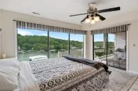 Lake of the Ozarks Get-Away! Experience the Ozarks! the Heart of Osage Beach!! Hotels near Osage Beach Outlet Marketplace