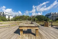 Oceanfront, Newly Renovated, Luxury Two-Story Penthouse - Shipwatch 418