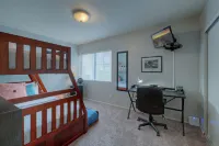 So Fresh & So Clean! Old Town Scottsdale Condo near Camelback Mountain