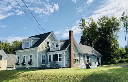 Sea Sparkle: Sunny Village Cottage With Artist Studio And Panoramic Ocean Views