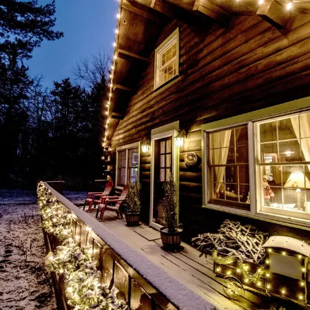 Northwoods of Lake Geneva. Pet-Friendly!