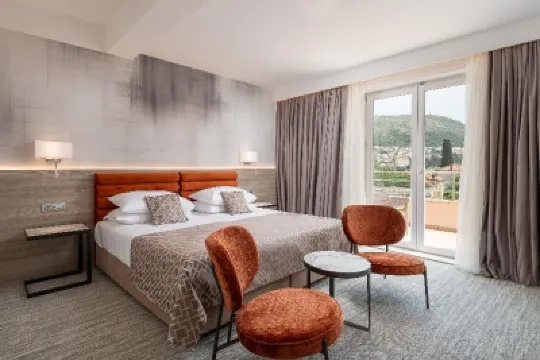 호텔 이브카 라파드 주변 호텔