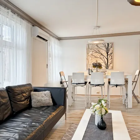 Central Bnb Apartment Nr6. Stavanger (4 Bedrooms)