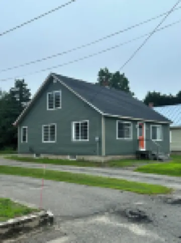 Direct Trail Access! Downtown - Full Home!