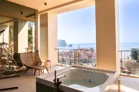 Merit Starlit Hotel & Residences - Hot Tub