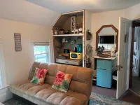 Cozy Chic of Cheboygan Private Upper Level Suite