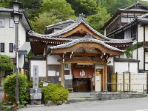 Nakamatsuya Ryokan Hotel di Ueda