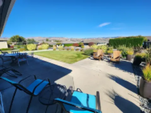 Wapato Point Casita Close to Waterfront Park & Outdoor Pool