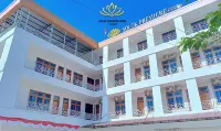 Solok Premier Hotel Hotel dekat Lapangan Ombilin